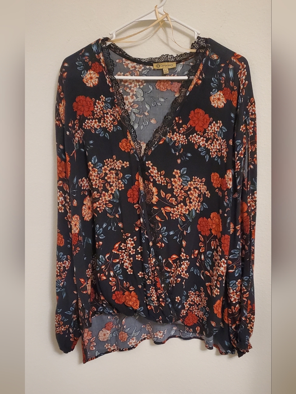 Democracy Women's Black Floral Lace-Trim Surplice Blouse Size XL